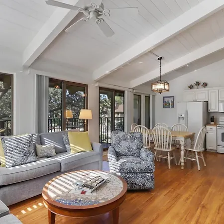 25 Hilton Head Beach Villas